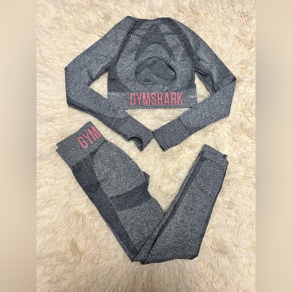 Gymshark Gray Workout Gym Set Cropped Long Sleeve & Leggings Size S